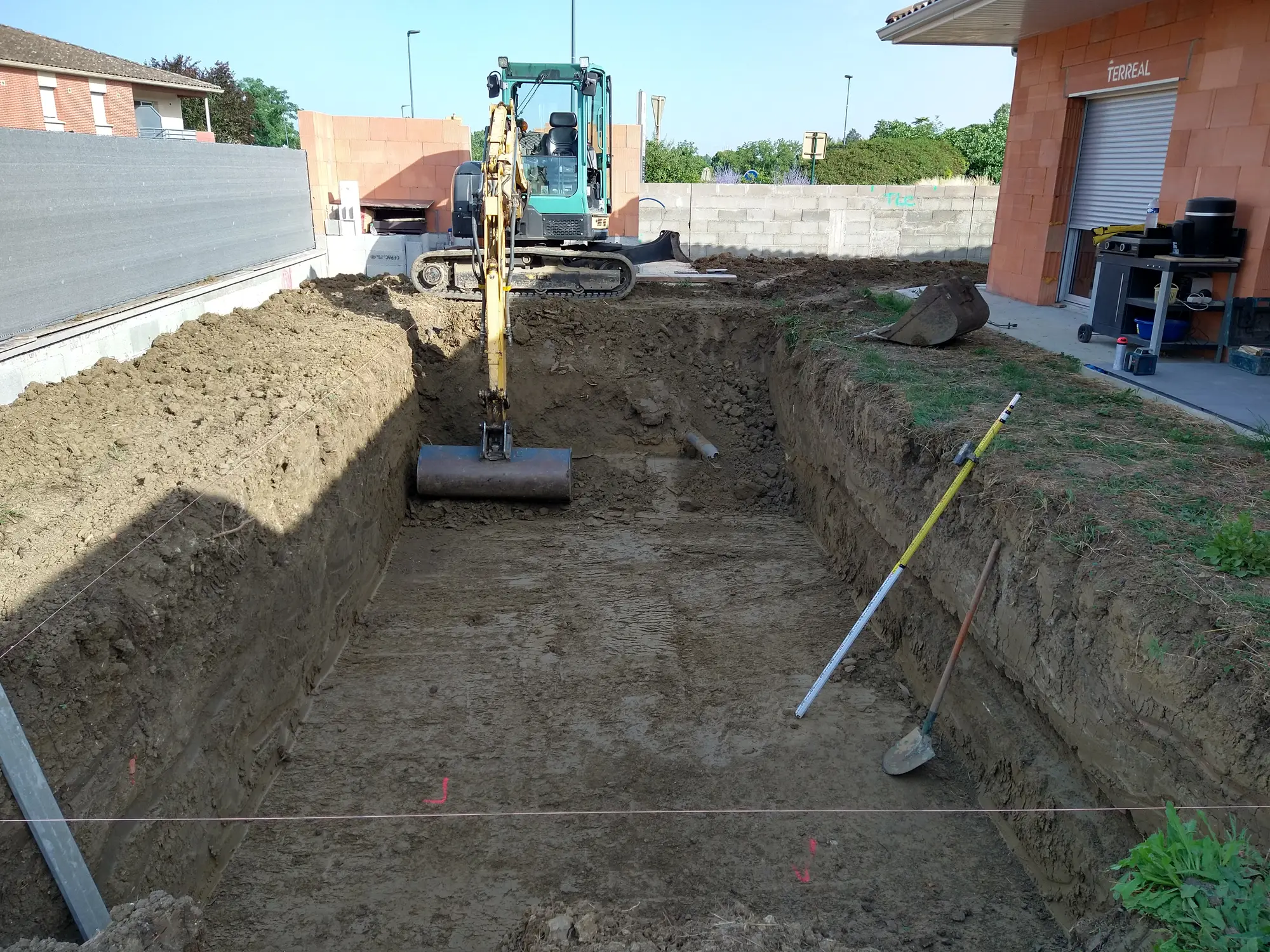 Excavation de terrain pour un projet de piscine en Haute-Garonne
